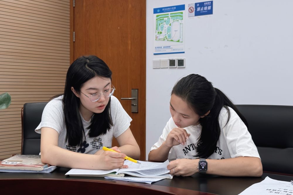 BJL贵宾会集团相关图片